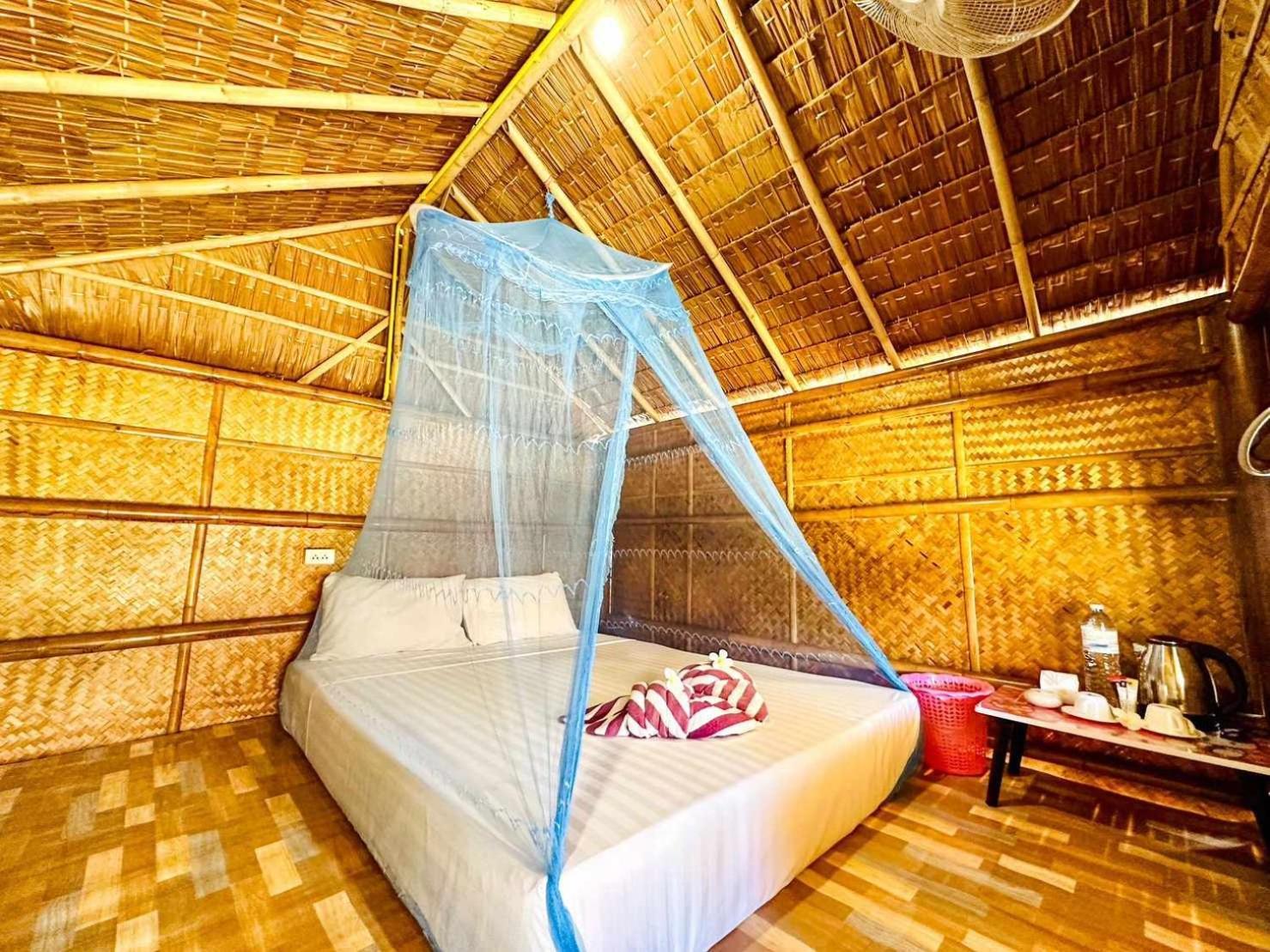 Check In Lanta Hotel เกาะลันตา ภายนอก รูปภาพ